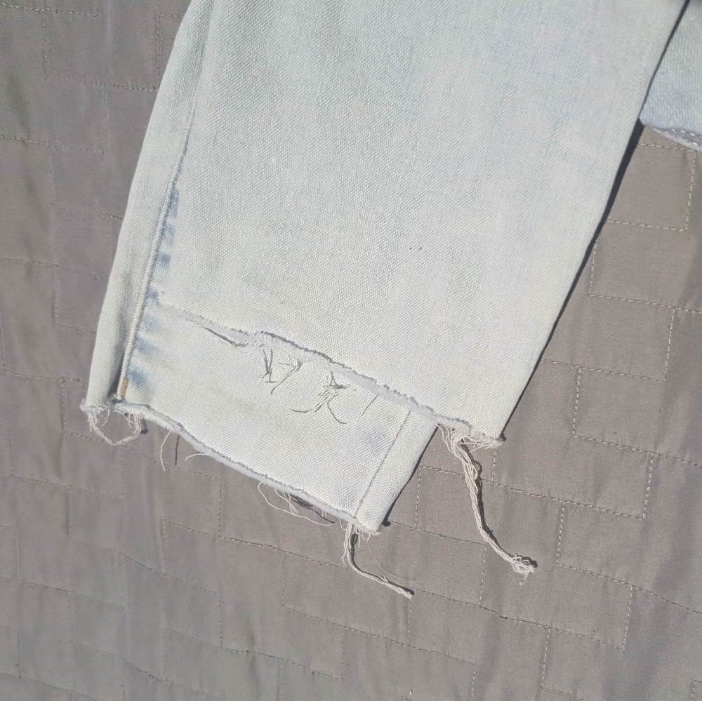 Refuge Women's Light Blue High Rise Jeans - Picture 5 of 7
